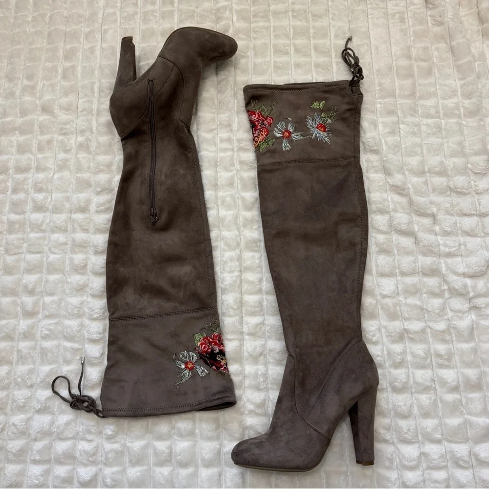 Zigi Soho 9 Bryna Faux Suede Over the‎ Knee Floral Embroidered Heel Boots Boho